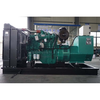 150KW玉柴柴油發電機組-玉柴6缸柴油機YCD6Q33H6-260,柴油發電機組缸徑/行程：108/135mm,柴油發電機組水冷發動機功率192KW,柴油發電機組配套馬拉松斯坦福發電機。廠價直銷歡迎選購：13773399855。